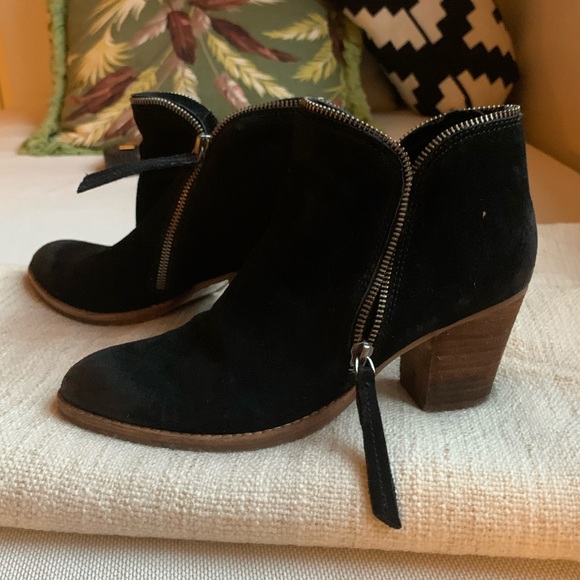 Dolce Vita Suede Heeled Booties - Picture 1 of 7